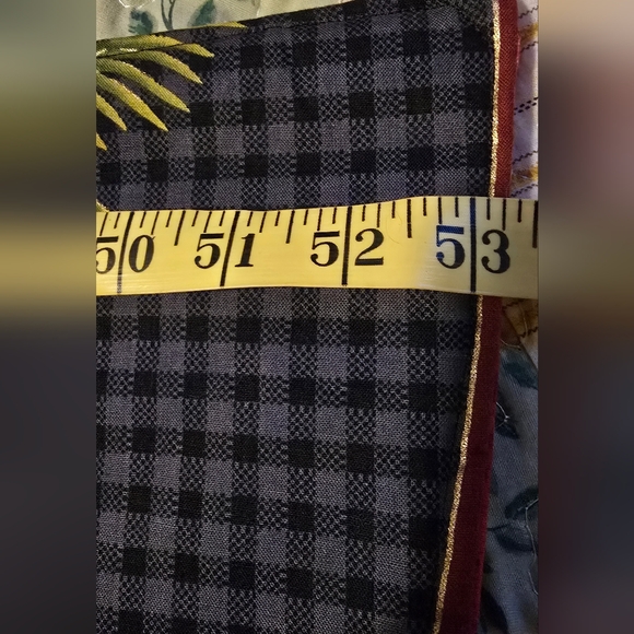 Christmas Tree 🎄 Skirt Handmade 53" diameter. GORGEOUS - Picture 6 of 6